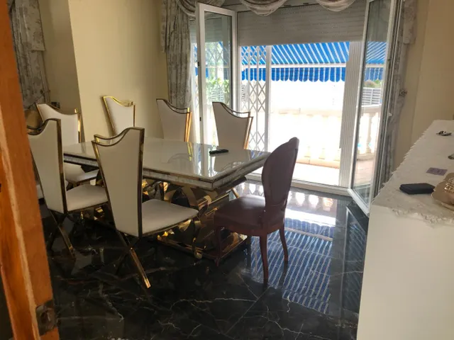 GRAN CASA EN VENTA EN URB. CAN CASAS — 5