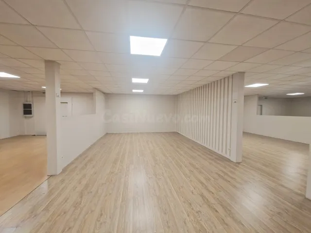 Nave industrial 400m² en alquiler - Aizoain - foto 2