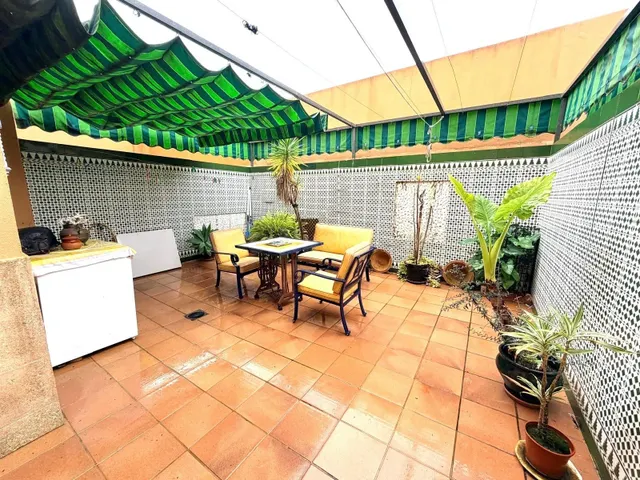 Impresionante Adosado en el Corazón de la Ciudad — 5