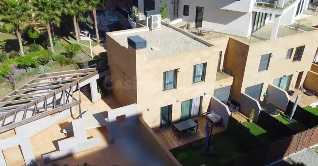 SE VENDE Impresionante adosado en Playas Del Torres, Villajo - foto 4