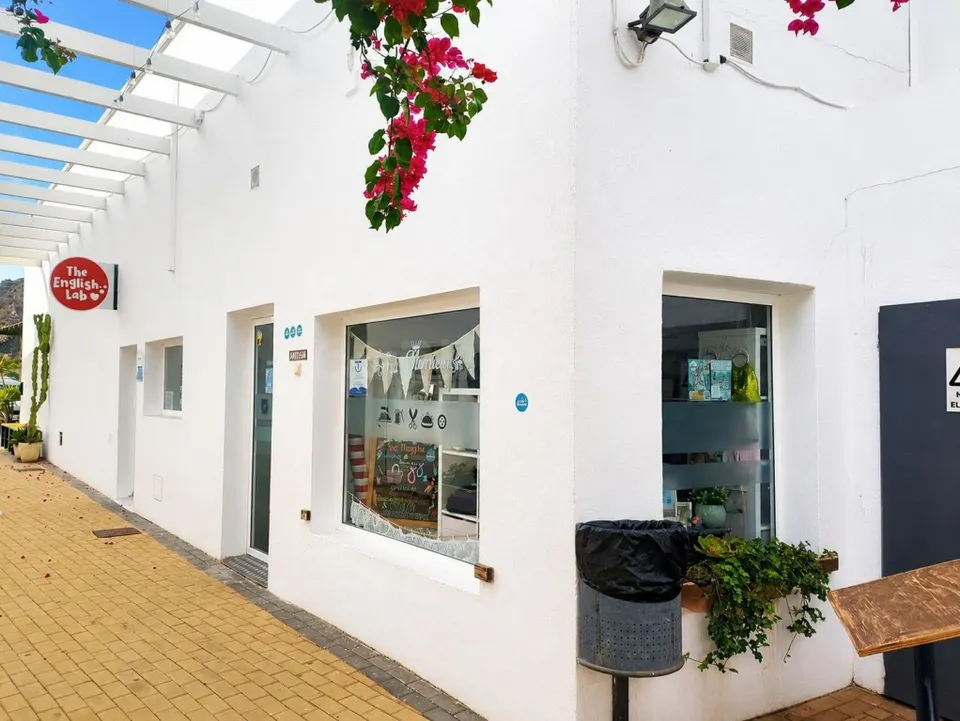 Local comercial en Venta en San Jose Almería