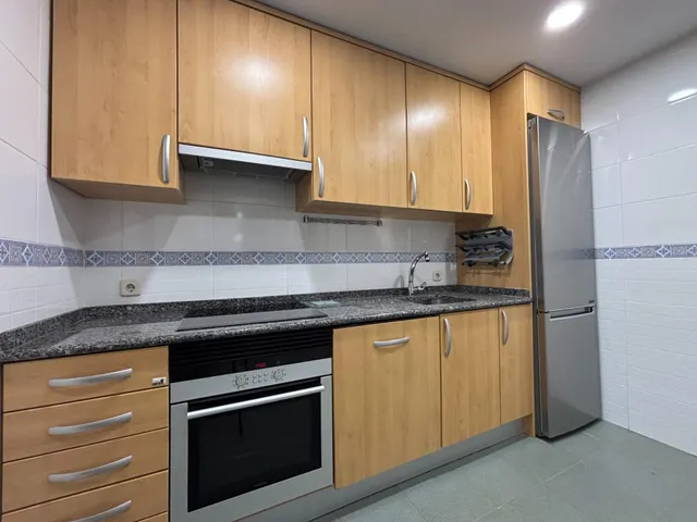 Piso EXTERIOR de 3 DORM con 2 plazas de garaje y piscina en Sanchinarro — 7