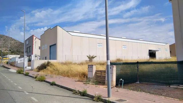 Terreno industrial 1520m² en venta - Calasparra - foto 4