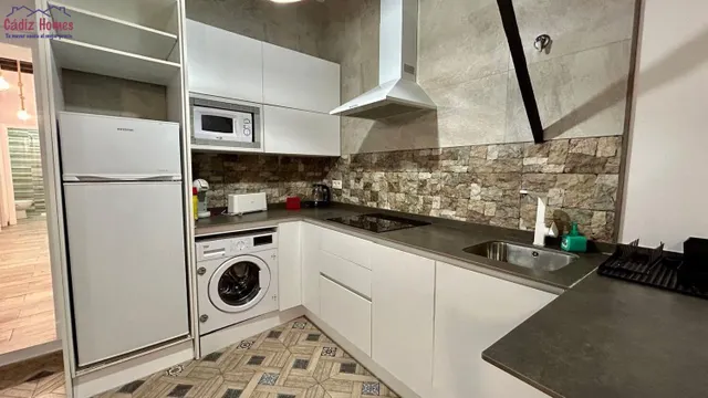 VIVIENDA PARA ENTRAR A VIVIR EN PLENO CENTRO DE LA CIUDAD.-CERCA DE LA CATEDRAL — 6