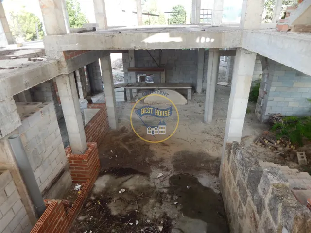 CHALET EN CONSTRUCCIÓN. ALBAIDA. — 30