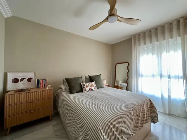 Ático dúplex reformado con amplia terraza en la zona de El Calvario, Torremolinos — 13