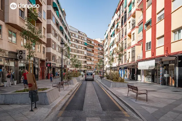 Impresionante piso en el centro de Granada. — 4