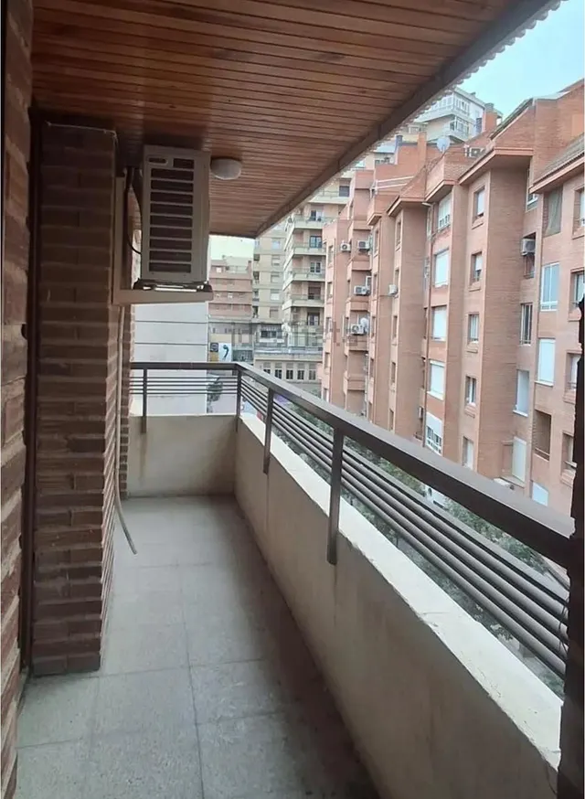 PISO EN VENTA EN CALLE PABLO SARASATE, 11 — 25