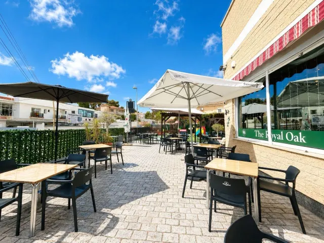 Local comercial 109m² en venta - Villamartin - foto 4