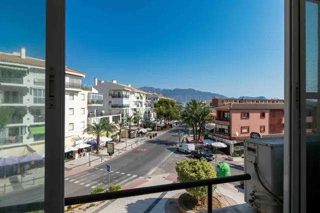 Apartamento reformado de 2 dormitorios a 200m de la playa del Albir — 18