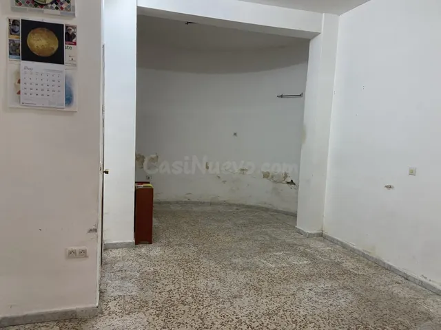 Local comercial junto a Av. Barcelona y Av. Libia - foto 5