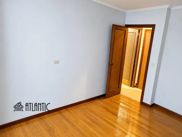 Piso 4 habitaciones 135m² en venta - Corte Inglés — 21