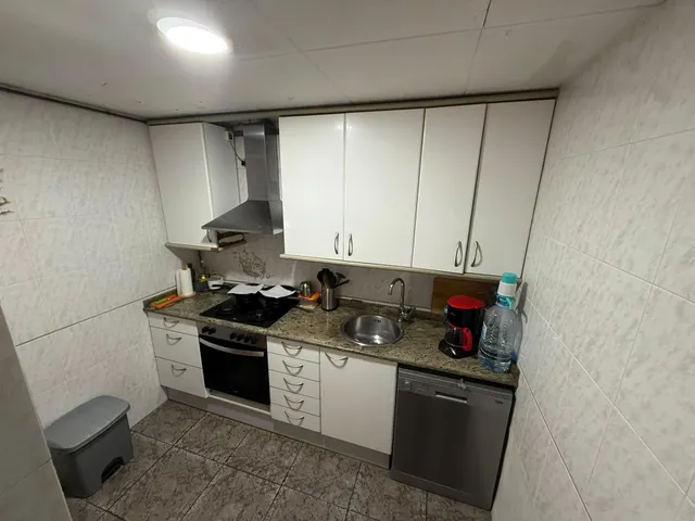 Semi-ático con terraza en venta en calle Marina. — 10