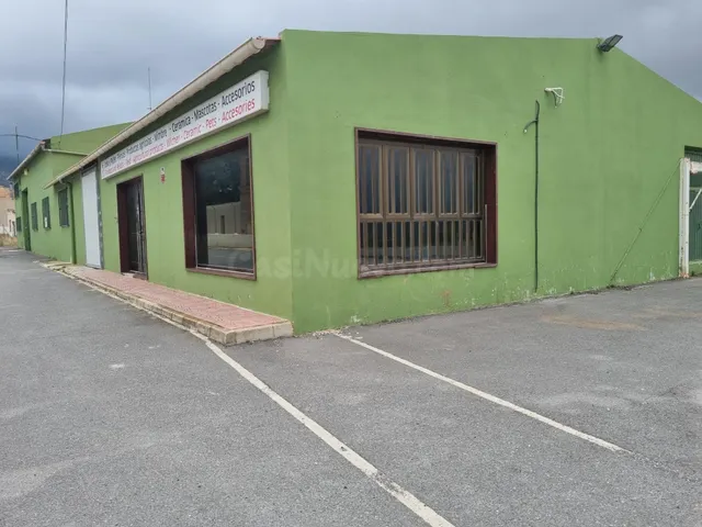 SE VENDE NAVE COMERCIAL PARA CUALQUIER TIPO DE NEGOCIO EN LA - foto 4