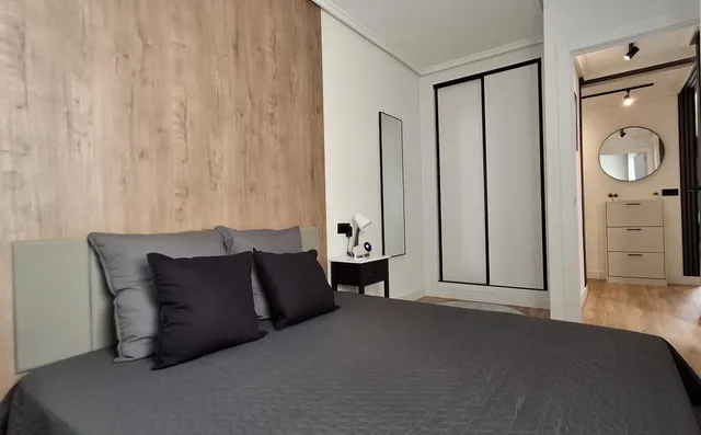 Apartamento 1 habitación 54m² en venta - Estacion de autobuses — 14