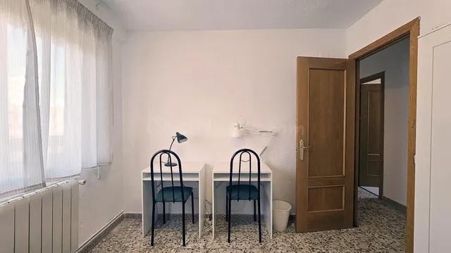 ¡únicamente para estudiantes oportunidad de alquiler! piso de tres dormitorios y terraza en villa de vallecas — 12