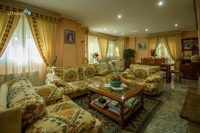 CHALET INDEPENDIENTE JUNTO AL VIEJO VIVERO EN BADAJOZ — 10