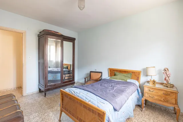 Piso con terraza y gran potencial junto a Camino de Ronda — 10