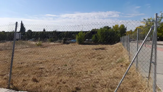 Dos terrenos en venta en Casta Álvarez. Calatayud — 8