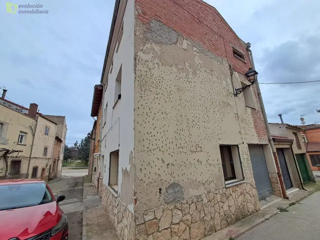 Se vende casa de pueblo para reformar en Castrillo de la Vega, — 14
