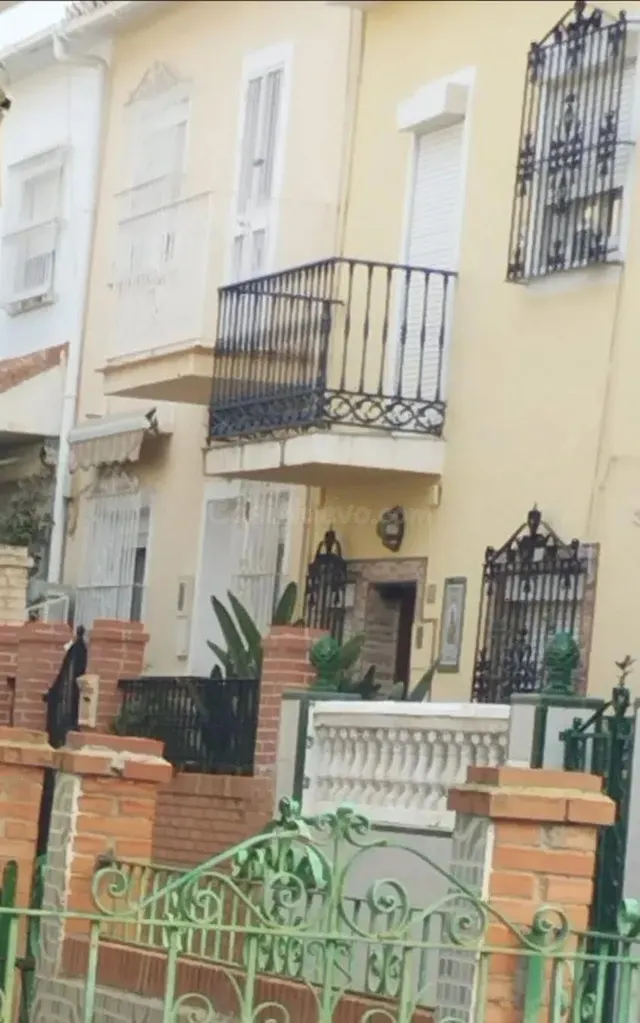 Chalet Adosado en el centro de Malaga - foto 2