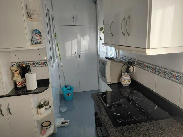 Amplio piso de 5 habitaciones — 8