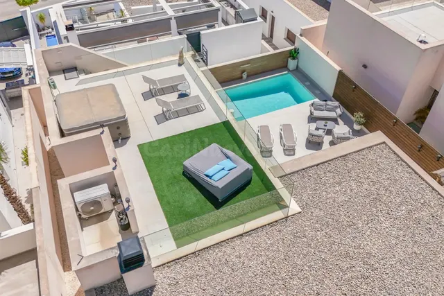 Villa 4 habitaciones 240m² en venta - Pueblo 4 — 48
