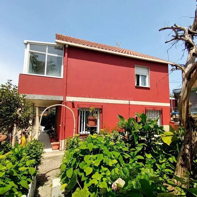 Casa con terreno en Cabral