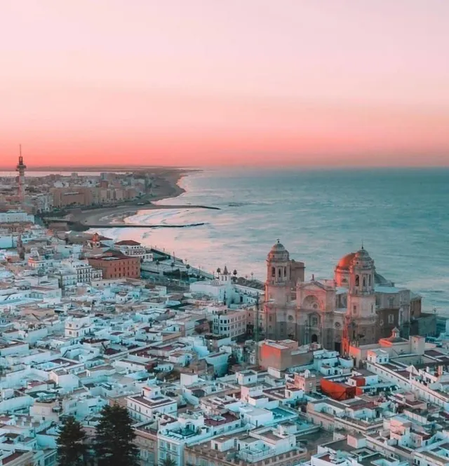 PRECIOSO APARTAMENTO A 50 METROS DE LA PLAYA — 26