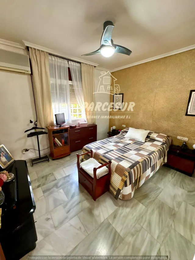 Chalet independiente en El Alcaide: espacio, comodidad y vida al aire libre — 23