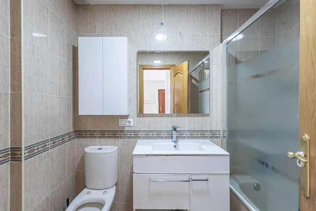 PISO CON GARAJE JUNTO AL METRO EN CHURRIANA — 18