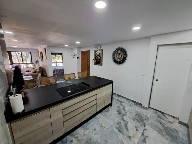VIVIENDA COMPLETAMENTE REFORMADA Y PERFECTAMENTE EQUIPADA — 6