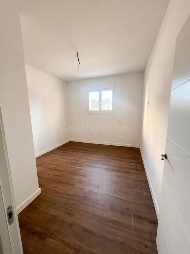 Exclusivo Piso Bajo a Estrenar de 3 Hab. y 2 Baños en Zona D - foto 3
