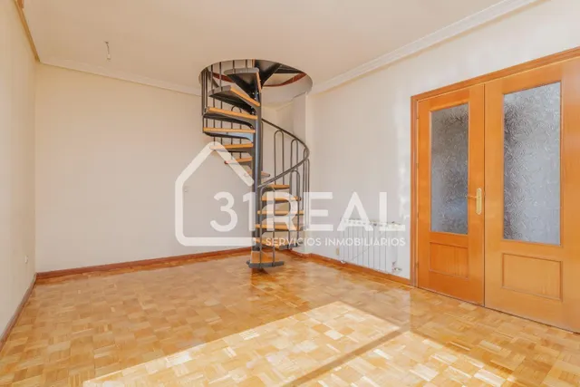 Ático duplex con terraza en Valdeacederas — 8