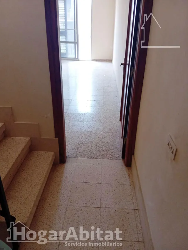 ¡Vistas a las montañas! Casa luminosa con garaje y dos grandes terrazas, cerca del ayuntamiento — 36