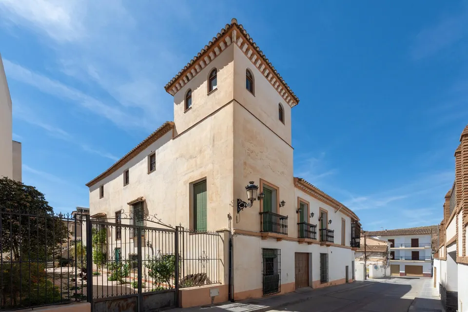 Espectacular e histórica casa señorial en el centro de Ugíjar