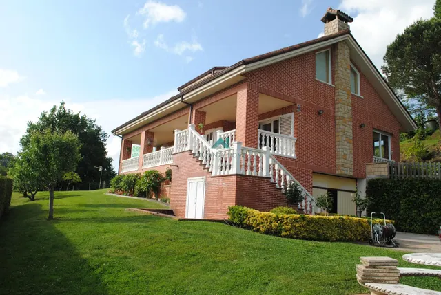 Se vende chalet en Ampuero - foto 2