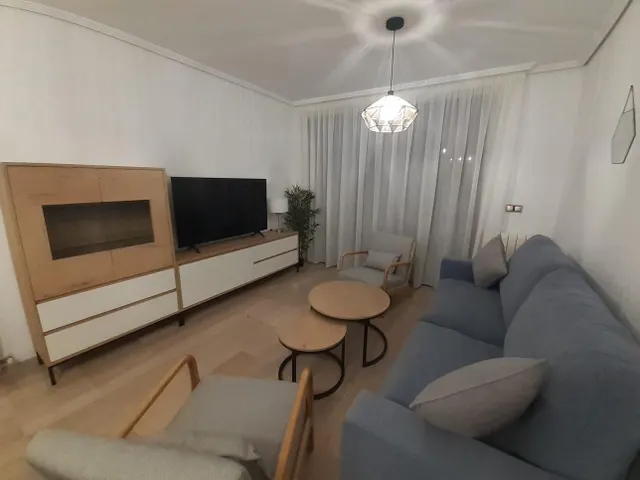 ESPECTACULAR PISO DE ALQUILER CON GRAN PATIO PRIVADO, PISCINA, COCHERA Y TRASTERO — 20
