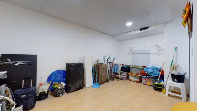 LOCAL COMERCIAL A LA VENTA EN LA MALAGUETA — 13