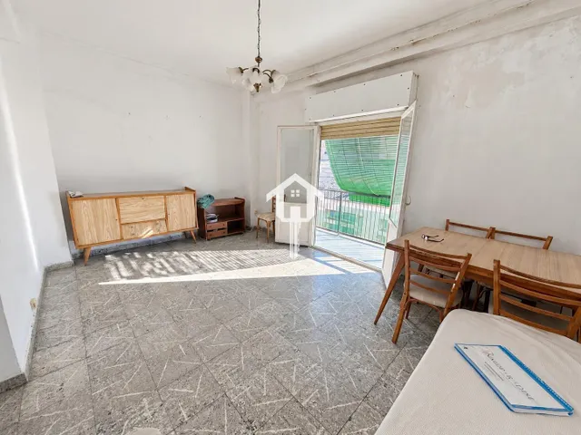 Piso en venta en Alicante, zona de la florida. 77m2, 3 habitaciones, 1 baño, balcón, galería. 2da planta con ascensor. — 28