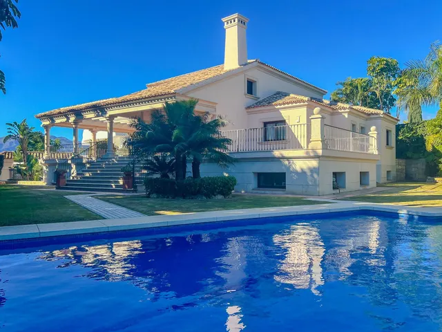 Chalet 5 habitaciones 650m² en venta - Centro — 36