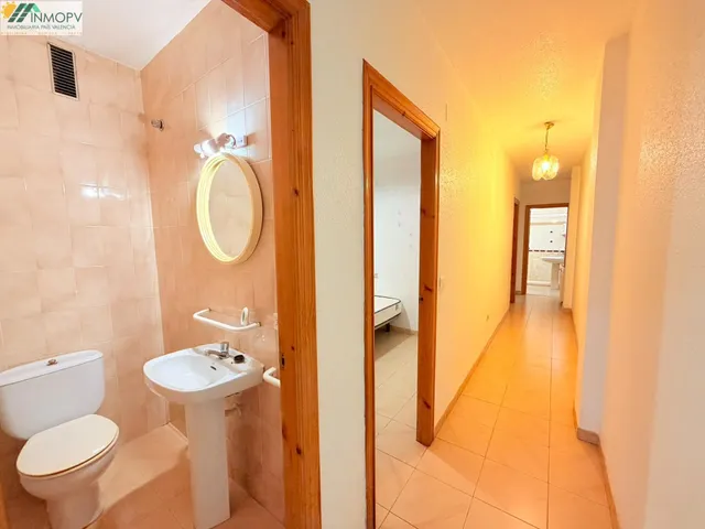 Se vende gran piso de 92m2 con 3 habitaciones dobles en zona rio cervol! 1ª planta edificio sin ascensor! — 13