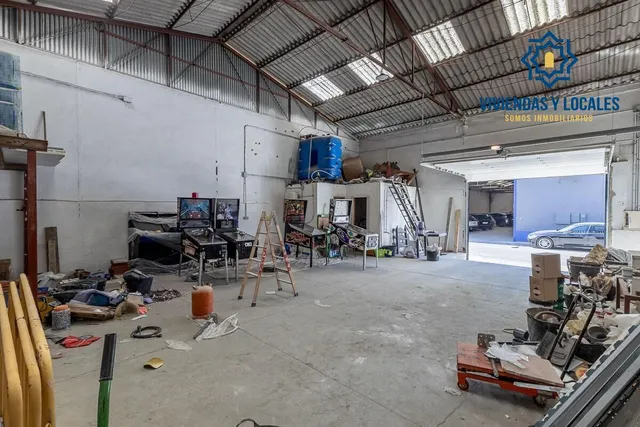 NAVE INDUSTRIAL EN POL. ASEGRA, PELIGROS. — 7