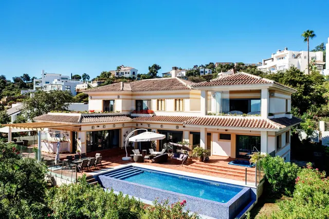 Chalet 5 habitaciones 647m² en venta - Marbella — 2