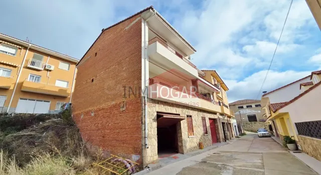 Vivienda para REFORMAR a su gusto en el centro de Hoyo de Pi