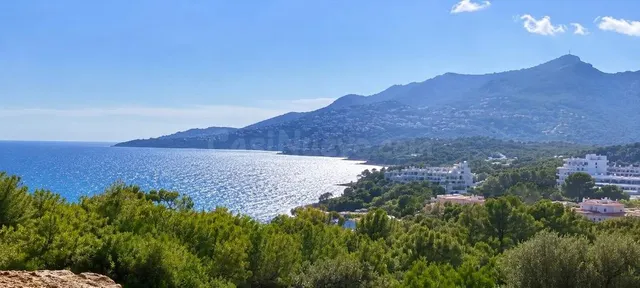 Exclusiva parcela con vistas abiertas al mar en Canyamel, co - foto 2