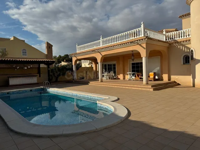 Gran chalet en Playa Flamenca - foto 2