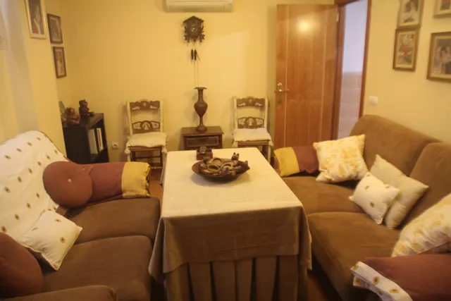 se vende casa adosada en el centro a tan solo 150 metros de la playa — 48