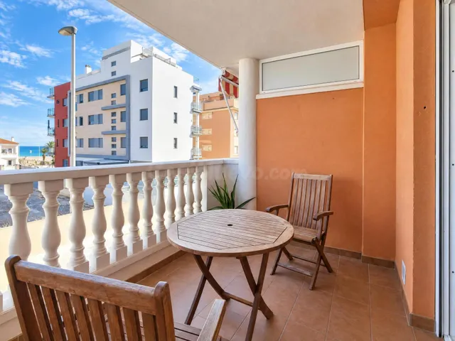 UNA TERRAZA FRENTE AL MAR Y DOS PISCINAS DONDE TERMINA EL ED - foto 2