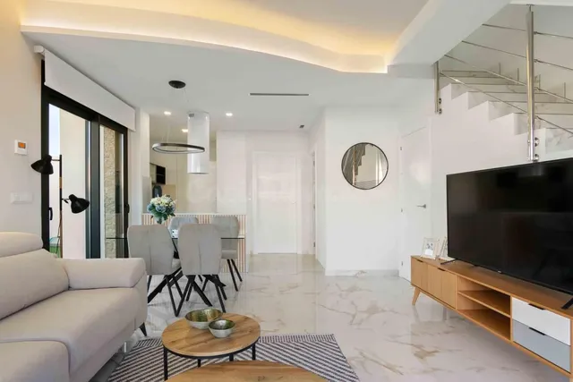 Villa 3 habitaciones 117m² en venta - Costa blanca sur — 28